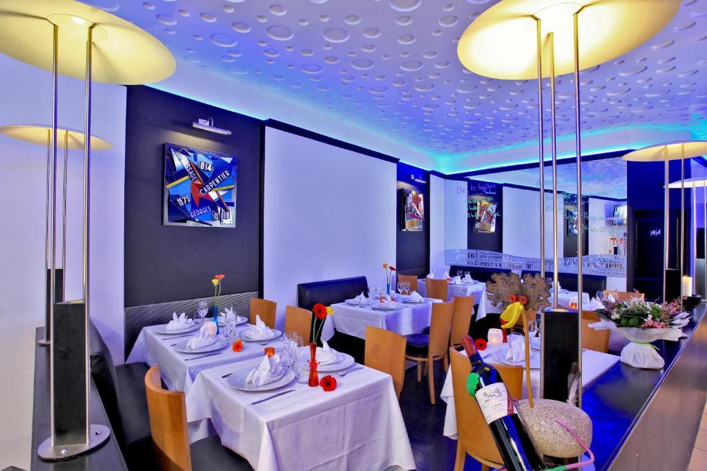 Hotel Le Coin Des Halles Кахор Екстериор снимка