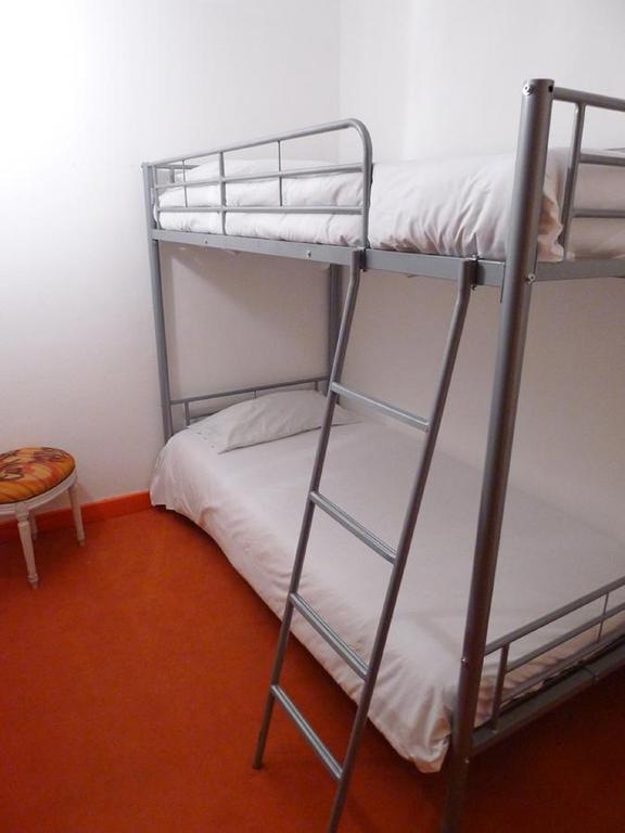 Hotel Le Coin Des Halles Кахор Екстериор снимка
